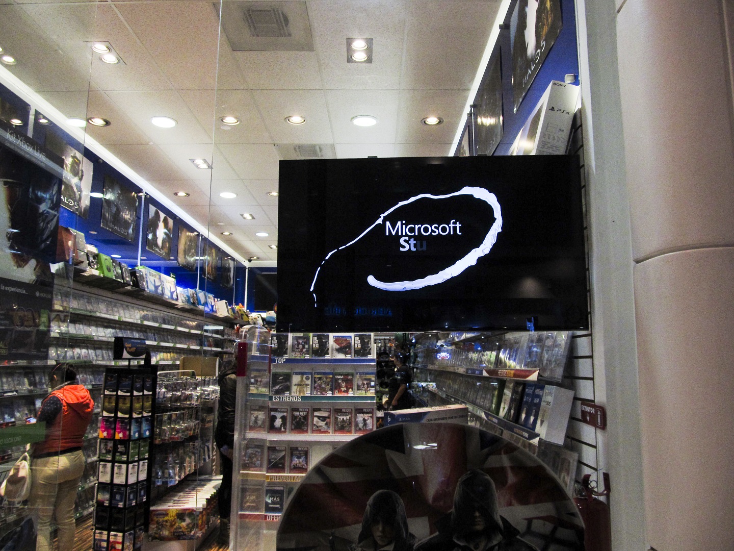 Small business digital signage - Game shop