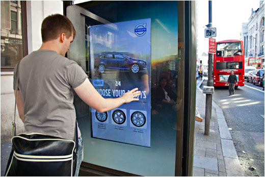 Digital signage engaging content