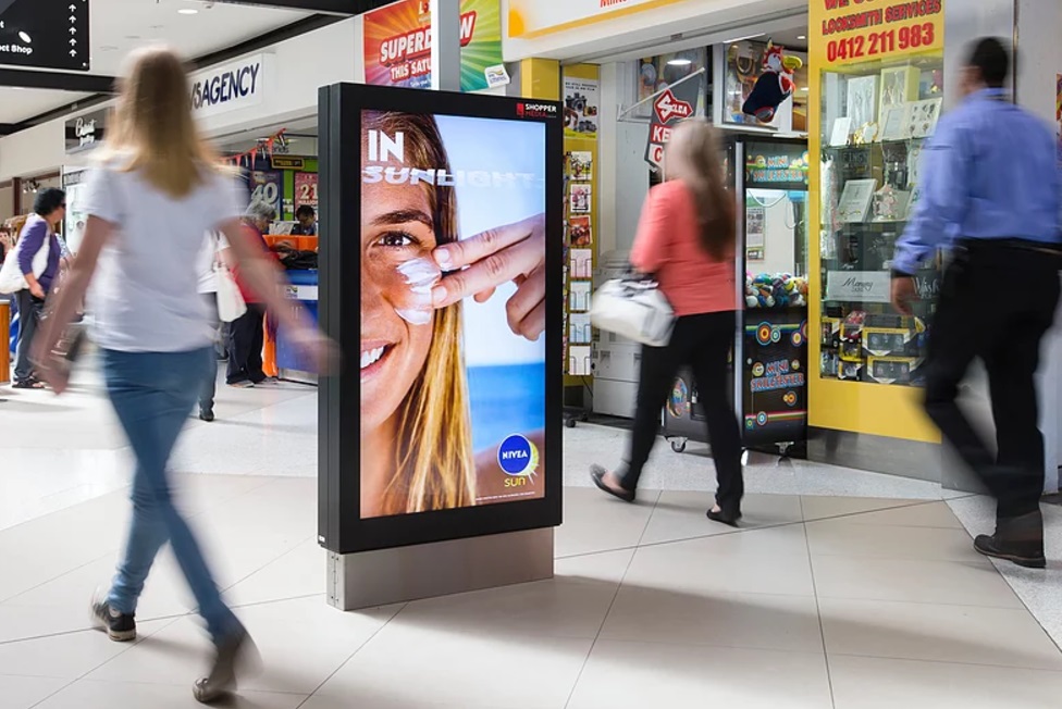 Digital signage market trends: WiFi digital panel