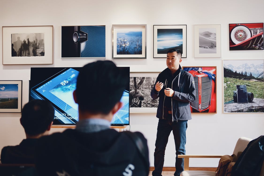 Digital signage in an exhibition setting