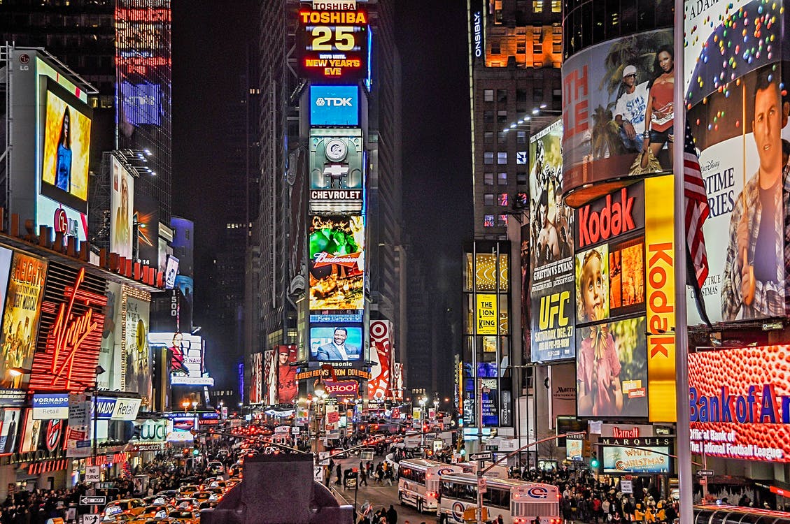 Digital signage news: Times Square Displays